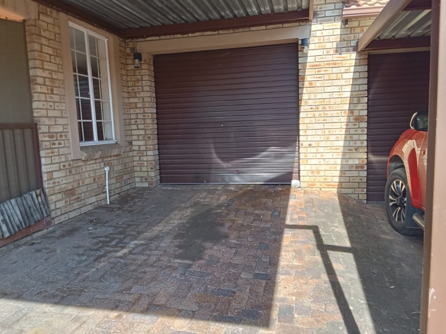 2 Bedroom Property for Sale in Sasolburg Ext 11 Free State